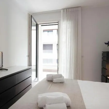 Cola Di Rienzo By Halldis Apartment Milan